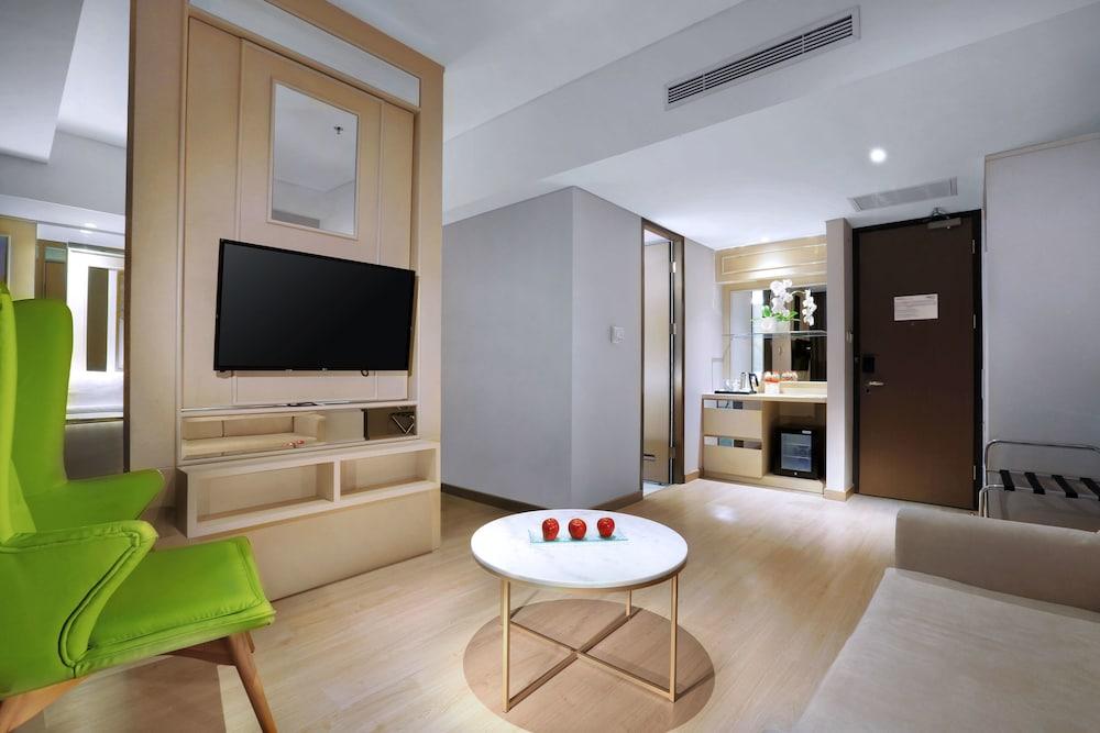 Aston Banyuwangi Hotel And Conference Center Экстерьер фото