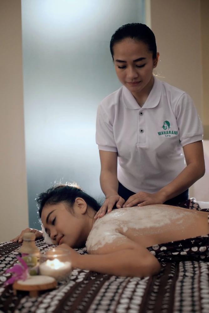 Aston Banyuwangi Hotel And Conference Center Экстерьер фото