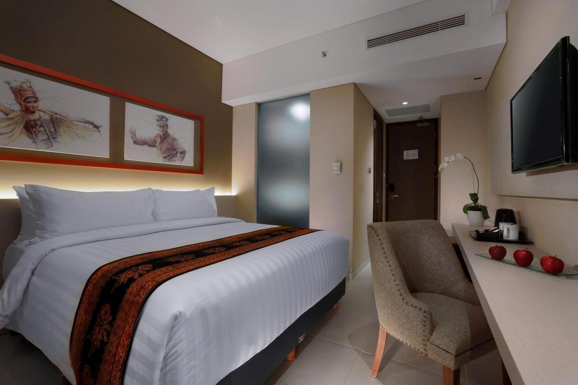 Aston Banyuwangi Hotel And Conference Center Экстерьер фото